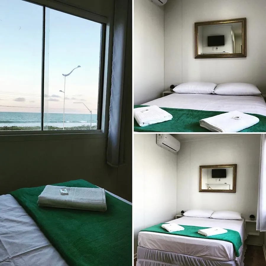 Home In Box Hostel Itajaí Inn